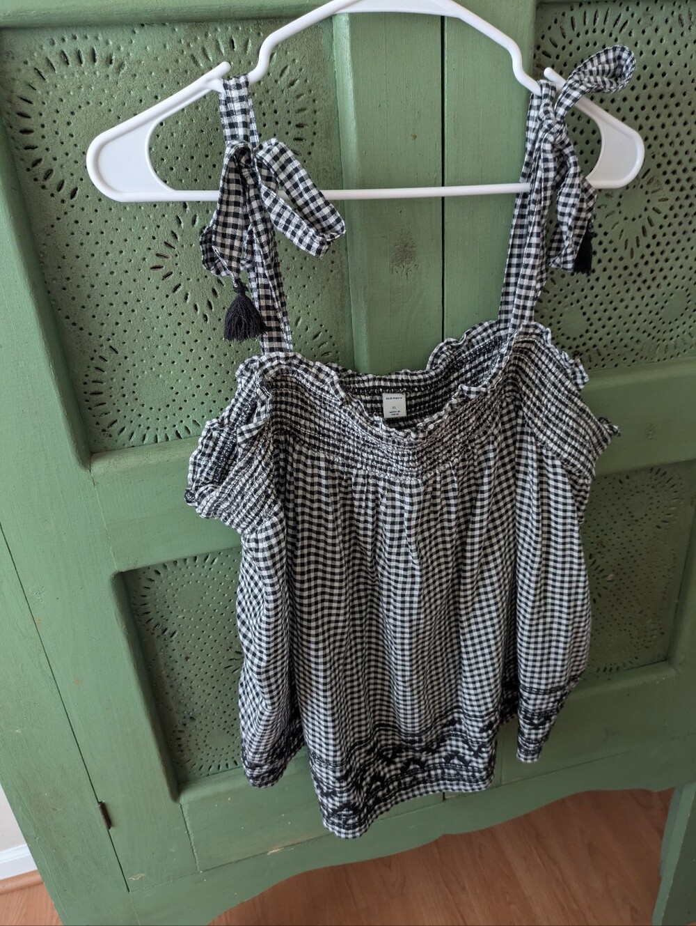 Old Navy Gingham Tie-Shoulder Women's Top - Black and White